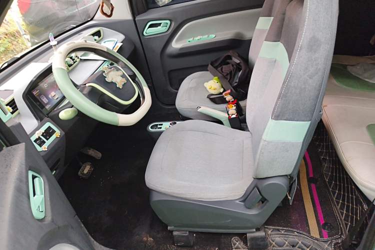 Used Wuling Hongguang MINIEV 2021 Macaron Premium Model – Lithium Iron Phosphate