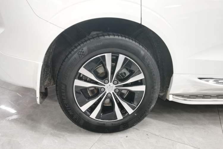 Used Volvo XC60 2023 B5 4x4 Smart Luxury Edition