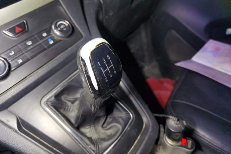 Used CHANGAN KAICHENG Ruixing S50 2018 S50V 1.5L Logistics Edition 5 Seats China VI Standard Gear Lever