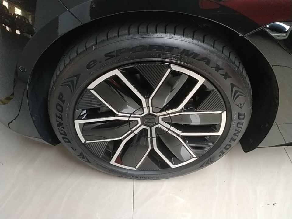 Avatr 12 2025 Max Extended-Range Edition — снимка 10