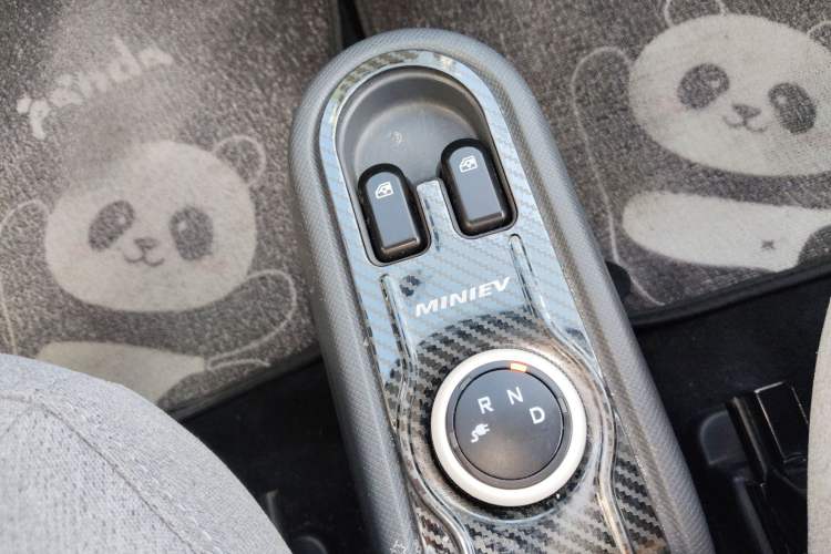 Used Wuling Hongguang MINIEV 2021 Macaron Premium Model – Lithium Iron Phosphate
