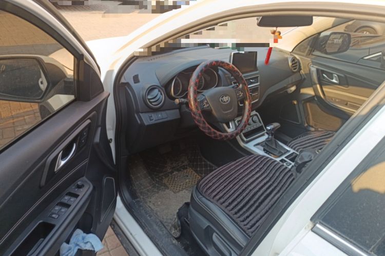 Used Bestune X40 2019 1.6L Automatic Luxury Edition China VI
