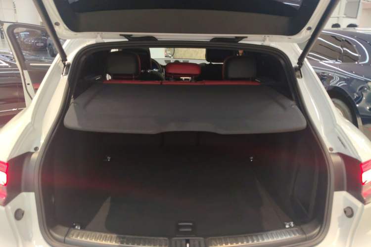 Used Porsche Macan 2024 Macan 2.0T