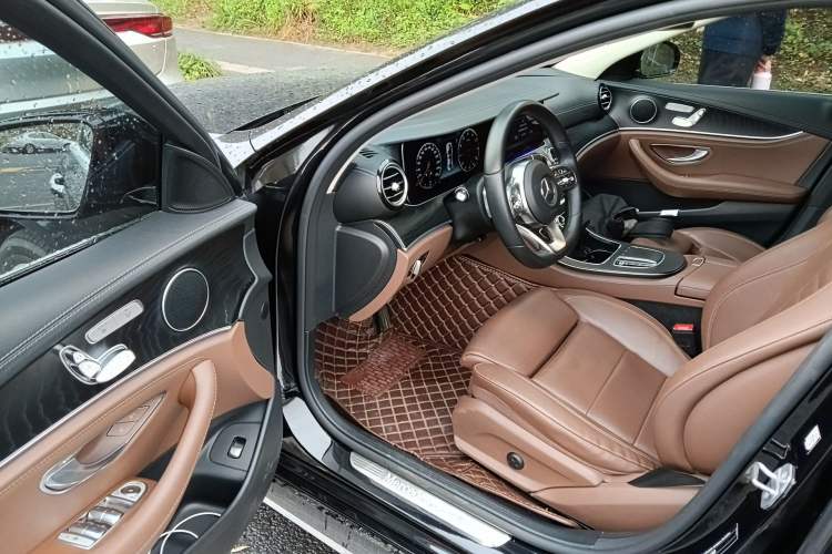 Used Mercedes-Benz E-Class 2019 E 200 L Sport 4MATIC