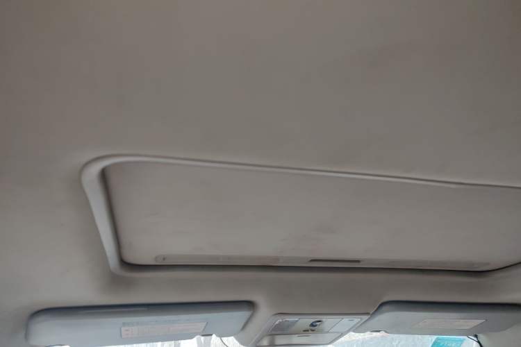 Used FORTHING Joyear X5 2013 1.6L Manual Luxury Model China IV Standard
