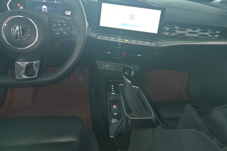 Used MG 5 2021 180 DVVT CVT Youth Luxury Edition
