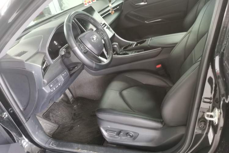 Used Toyota Avalon 2023 Dual-Engine 2.5L Luxury Edition