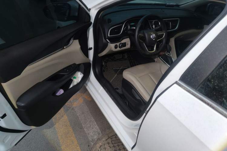 Used Buick Excelle GX 2018 15T Dual-Clutch Elite Model
