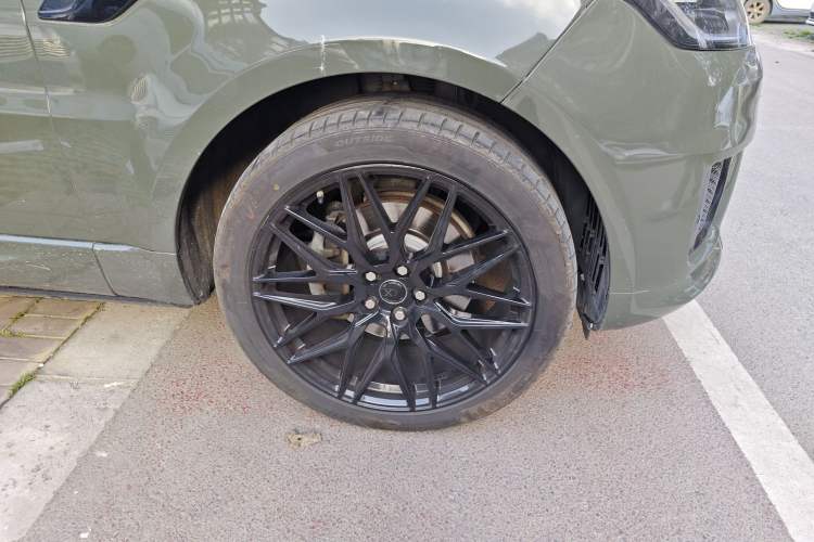 Used Land Rover Range Rover Sport 2017 3.0 SC V6 SE
