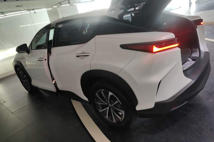 Used Lexus RZ 2023 450e All-Wheel Drive Luxury Edition
