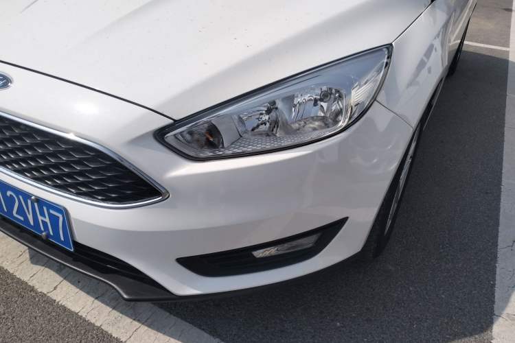 Used Ford Focus 2018 Hatchback Classic 1.6L Automatic Trendy SmartDrive Edition