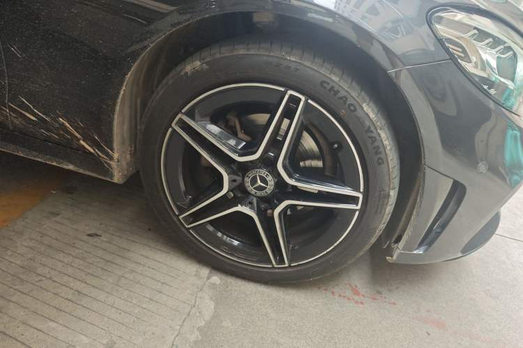 Used Mercedes-Benz C-Class 2021 C 260 Star Edition Right Front Wheel Hub