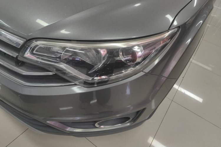 Used FAW Senya R7 2016 1.6L Manual Luxury Model
