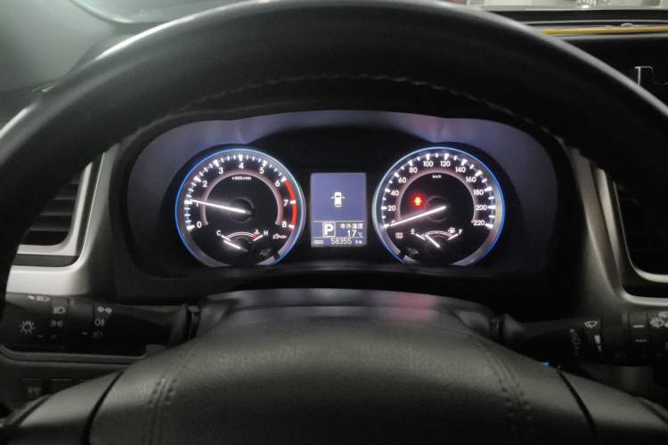 Used Toyota Highlander 2015 2.0T Two-Wheel Drive Luxury Edition 7 Seats Instrument Cluster