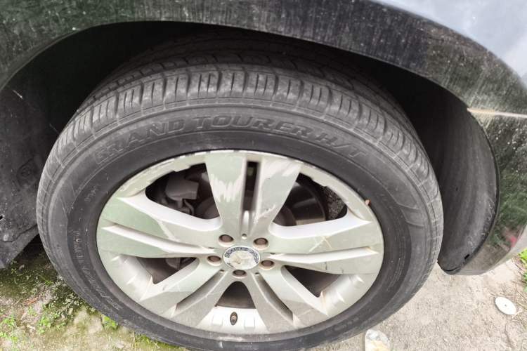 Used Mercedes-Benz GL-Class  Right Front Wheel Hub