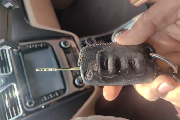 Used Geely Auto Classic Emgrand 2013 Sedan 1.8L Manual Elite Model
