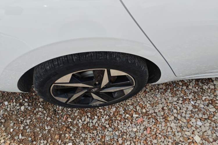 Used Hyundai Elantra 2022 1.5L CVT LUX Prestige Edition Right Rear Wheel Hub