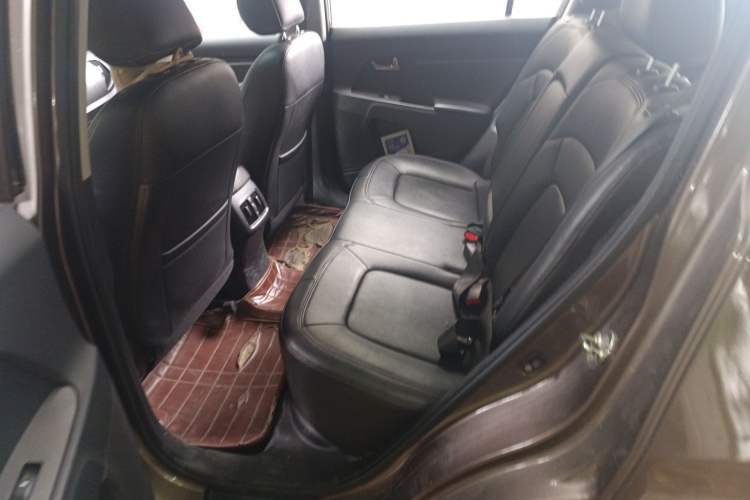 Used Kia Sportage R 2015 2.0L Automatic Two-Wheel Drive DLX Model