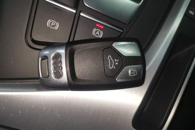 Used Audi A4L 2020 40 TFSI Fashion Dynamic Model
