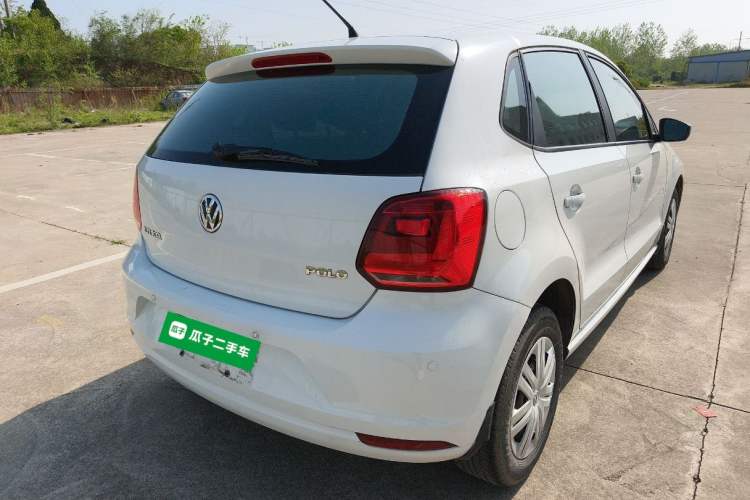 Used Volkswagen Polo 2016 1.4L Automatic Trendy Model Rear Right 45 Deg