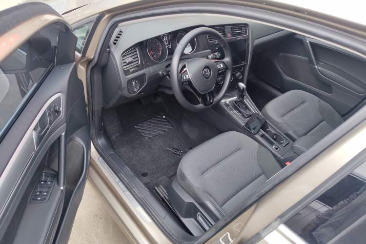 Used Volkswagen Golf 2020 280TSI DSG Comfort Version Driver Seat