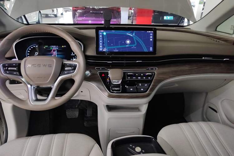 Used Roewe iMAX8 2023 400TGI Comfort Edition