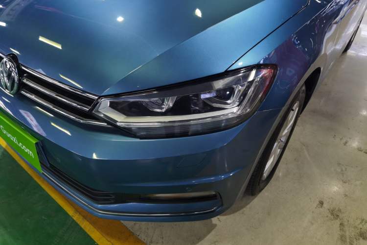 Used Volkswagen Touran 2016 Volkswagen Touran L 280TSI DSG Comfort Edition
