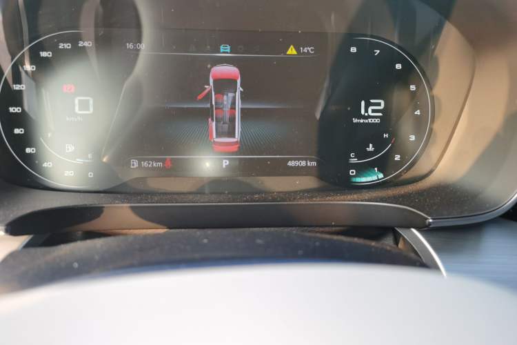 Used Roewe iMAX8 2022 400TGI Celebration Edition Odometer Close Up