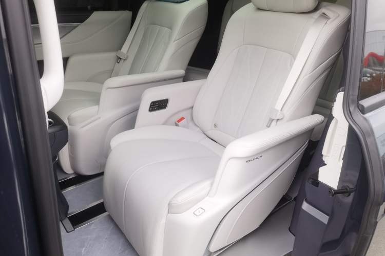 Used Buick GL8 New Energy 2026 Model Lu Zun Luxury Edition