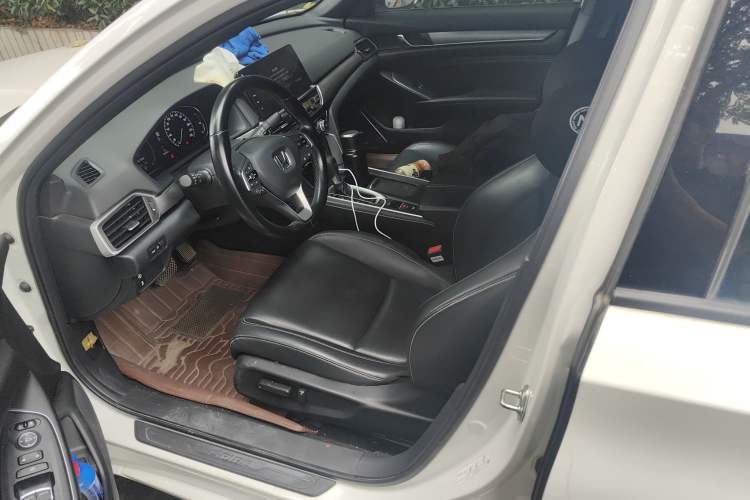 Used Honda Inspire 2022 260TURBO Elegant Edition Left Front Seat