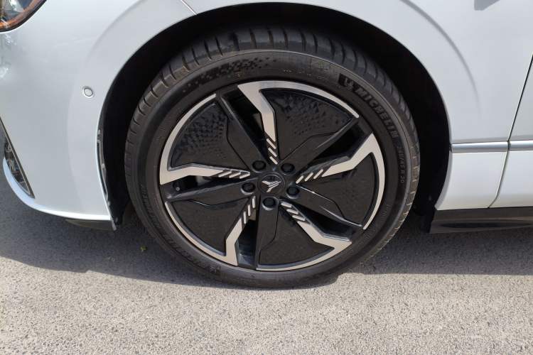 Used VOYAH PASSION 2023 Four-Wheel Drive Flagship Edition
