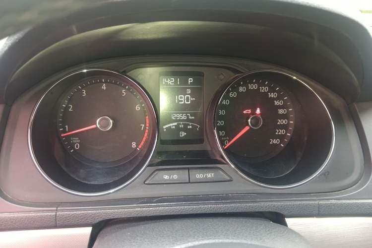 Used Volkswagen Lavida 2017 1.6L Automatic Comfort Edition
