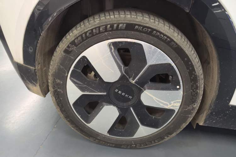 Used Zeekr MIX 2025 Intelligent Driving Version
