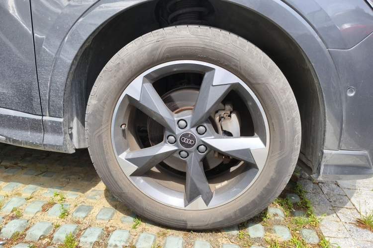 Used Audi Q3 2021 35 TFSI Fashion Dynamic Model
