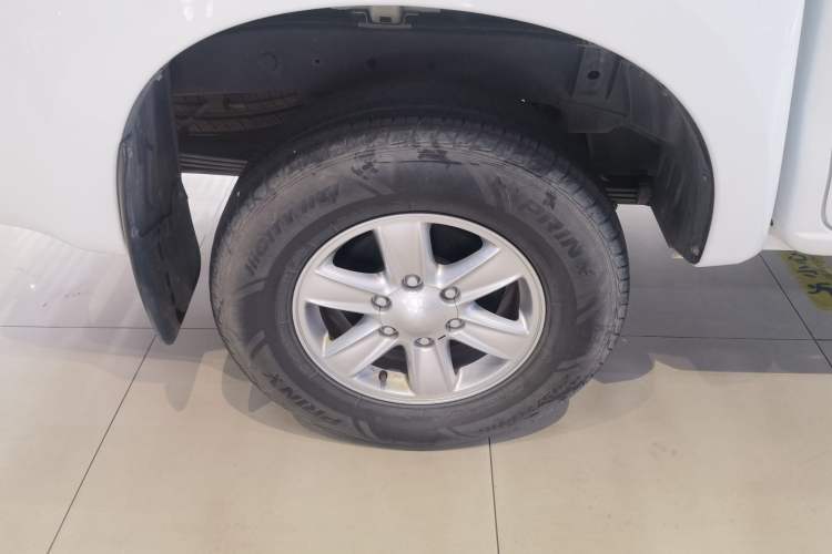 Used Isuzu JLM 2022 2.8T Classic Diesel Two-Wheel Drive Comfort Version with Standard Wheelbase – JE493ZLQ6E