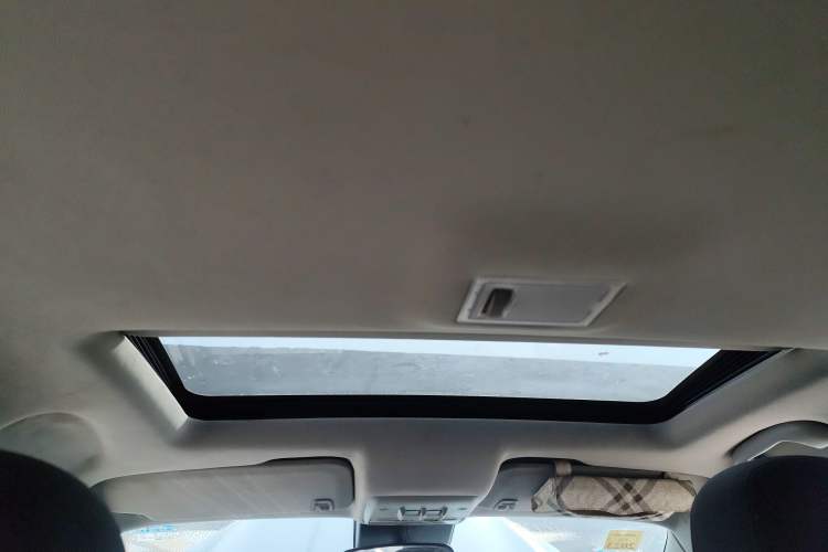 Used Buick Encore 2015 1.4T Automatic Two-Wheel Drive Urban Elite Version