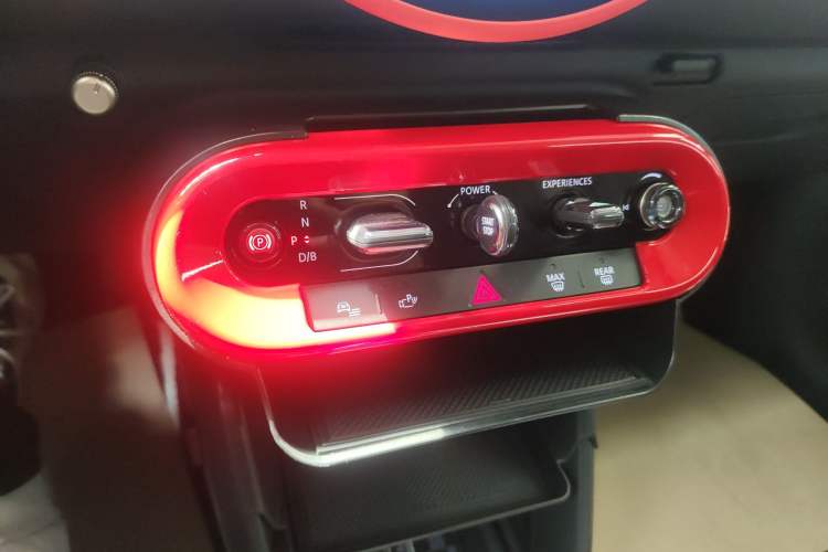 Used MINI Electric COOPER 2025 456km COOPER E Classic Style
