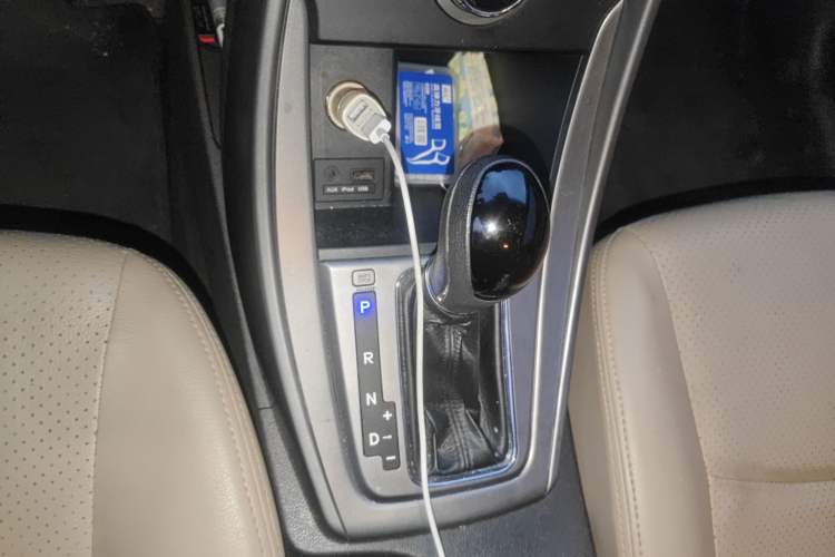 Used Hyundai Elantra (5th Generation / Langdong) 2012 1.6L Automatic Fashion Edition Gear Lever