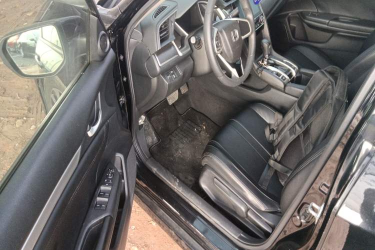 Used Honda Civic 2016 220TURBO CVT Luxury Edition