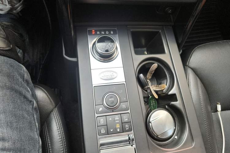 Used Land Rover Discovery 2017 3.0 SC V6 SE