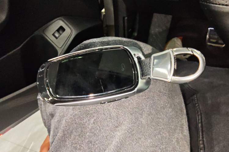 Used Volkswagen Tiguan L 2022 330TSI Automatic Two-Wheel Drive Smart Edition