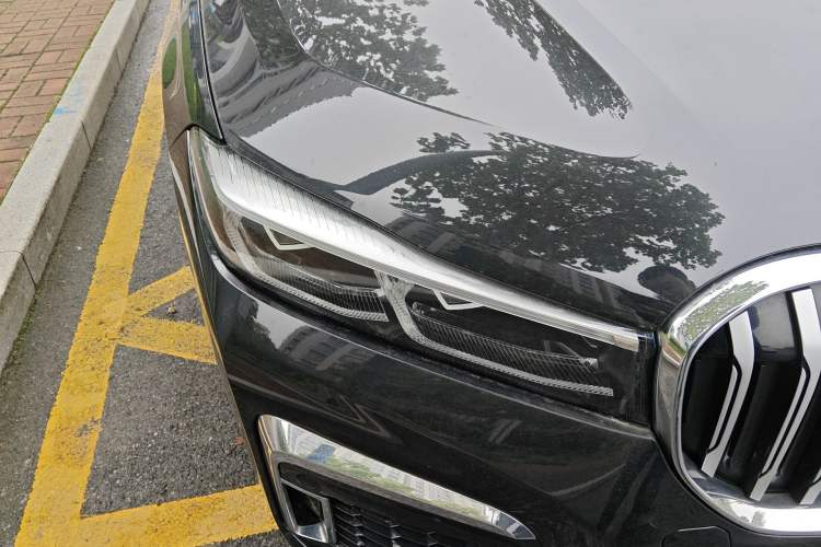 Used BMW 7 Series 2019 Restyled 740Li Leading Edition M Sport Package Right Front Headlight