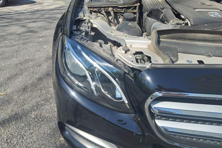 Used Mercedes-Benz E-Class 2017 E 300 L Sporty and Stylish Model Right Front Headlight