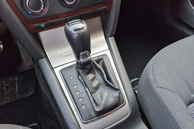 Used Skoda Octavia 2014 1.6L Automatic Eado Edition
