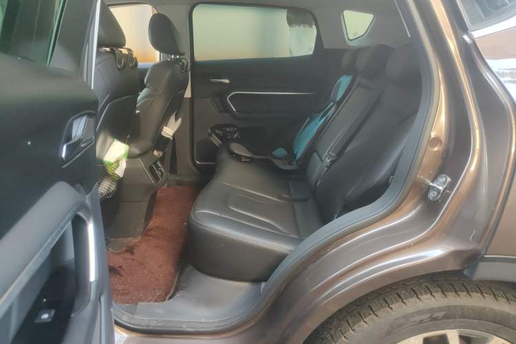 Used Haval H6 2017 Blue Label 2.0T Automatic Two-Wheel Drive Smart Edition
