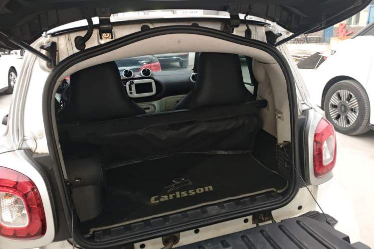 Used smart fortwo 2016 0.9T 66kW Hardtop Pioneer Edition
