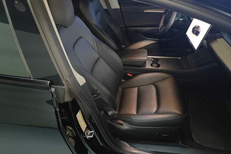 Used Tesla Model 3 2022 Rear-Wheel-Drive Version