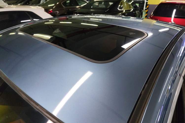 Used Mazda 3 Axela 2014 Sedan 1.5L Automatic Luxury Model