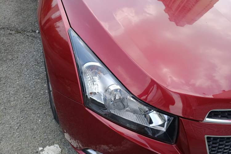 Used Chevrolet Cruze 2013 1.8L SE AT Right Front Headlight