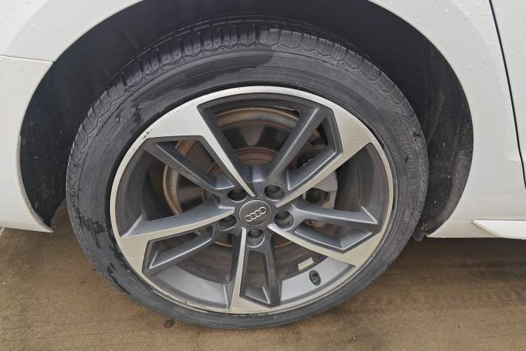 Used Audi A4L 2020 40 TFSI Fashion Dynamic Model Exterior 5